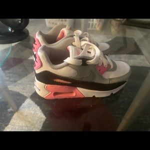 Girls air max size 11